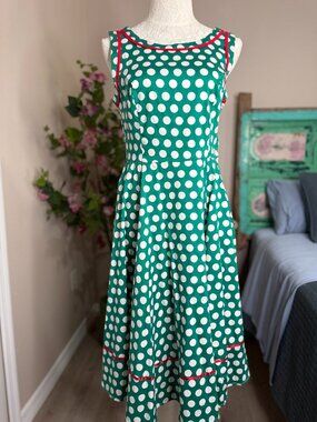 Hearts & Roses Retro Vintage Style Pin-Up Dress - Size 8